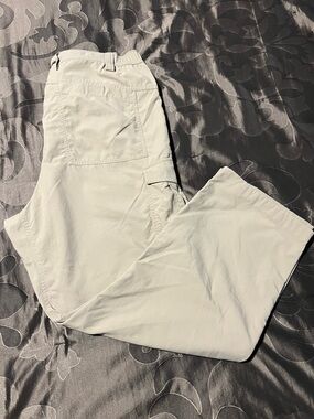 Duluth Trading Co. Men's Light Beige Nylon Cargo Pants Size 36 Waist x 27 Inseam